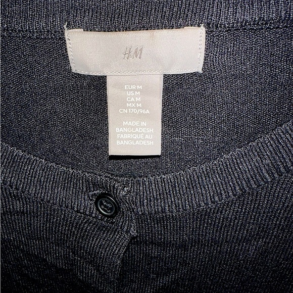 H&M Women’s Black cardigan size Medium - Picture 2 of 2